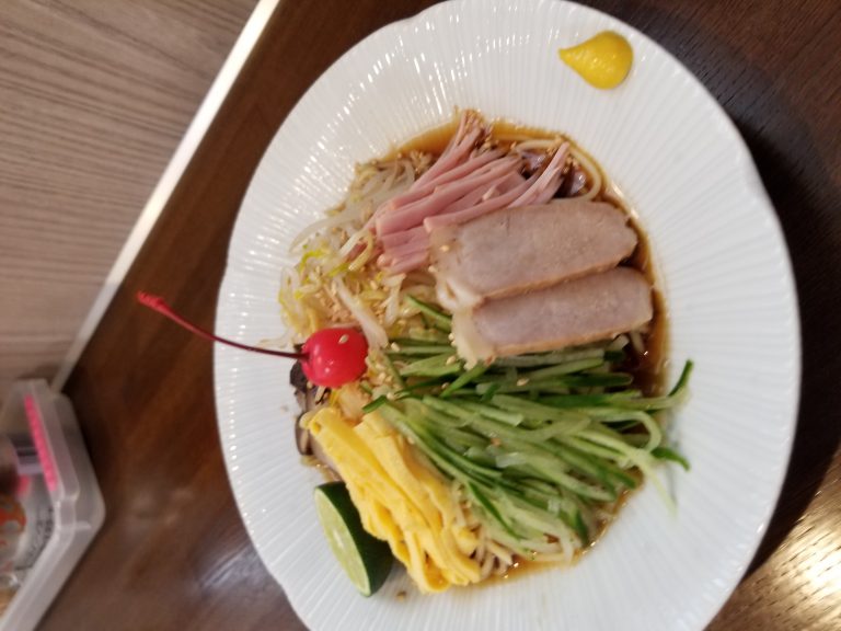 夏には冷やし中華( v^-゜)♪
